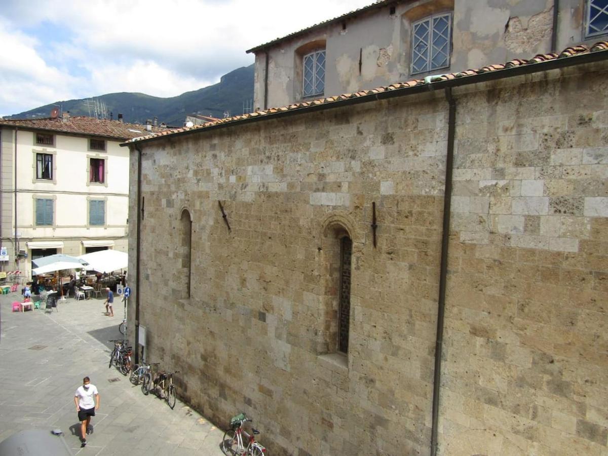 Appartamento In Centro Storico. Camaiore Esterno foto
